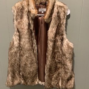FAUX FUR VEST